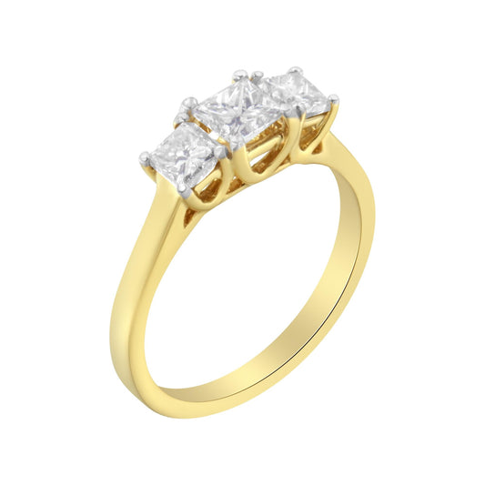 1 CTTW Princess Diamond Three Stone Ring in 10K Yellow Gold (Prong setting detail)